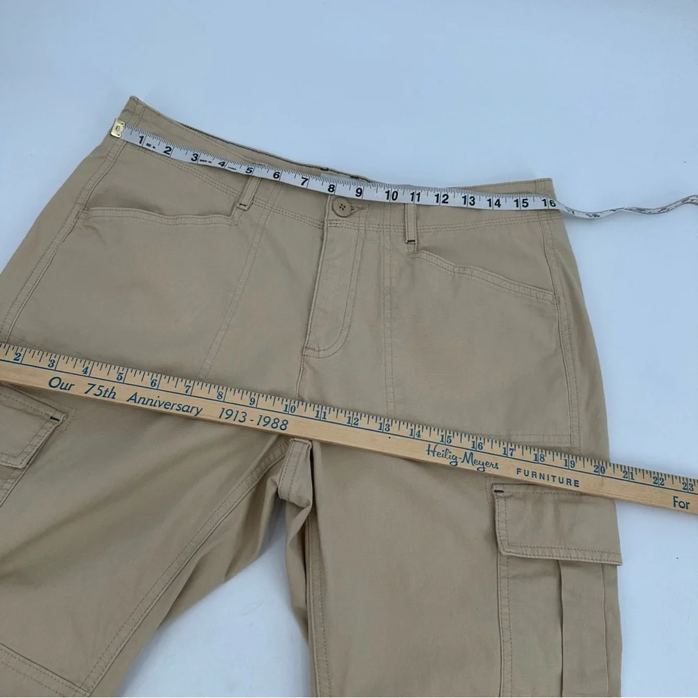 LL Bean Pants Women 10P Beige Tan Stretch Canvas Cargo Favorite Fit Straight Leg